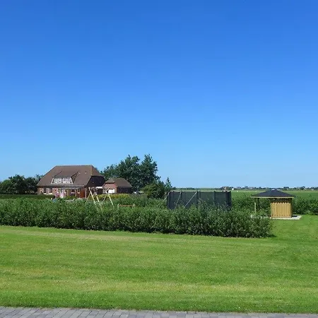 Апартаменты Hus-pellworm-3-ferienwohnung-meeresbrise