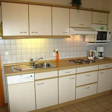 Апартаменты Hus-pellworm-3-ferienwohnung-meeresbrise