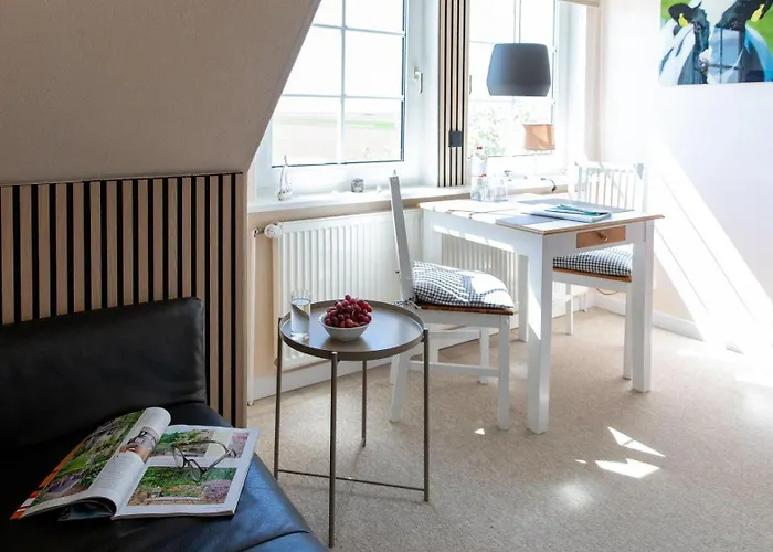 Hus-pellworm-3-ferienwohnung-meeresbrise *