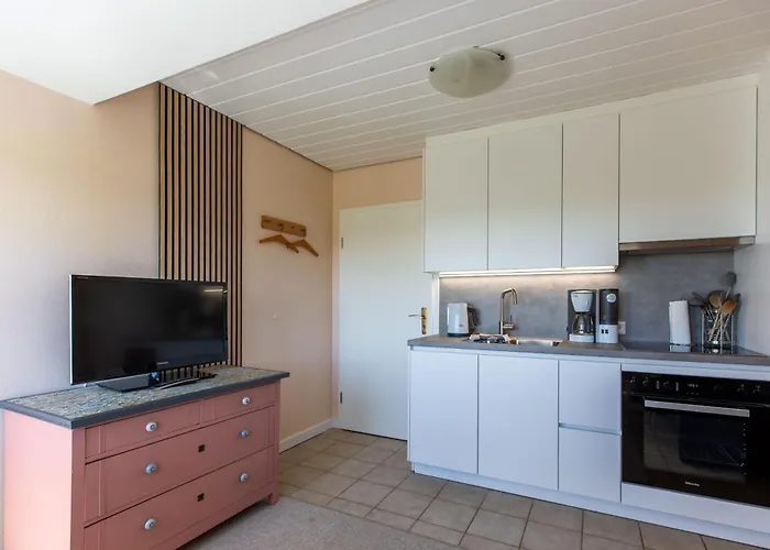Hus-pellworm-3-ferienwohnung-meeresbrise * Pellworm
